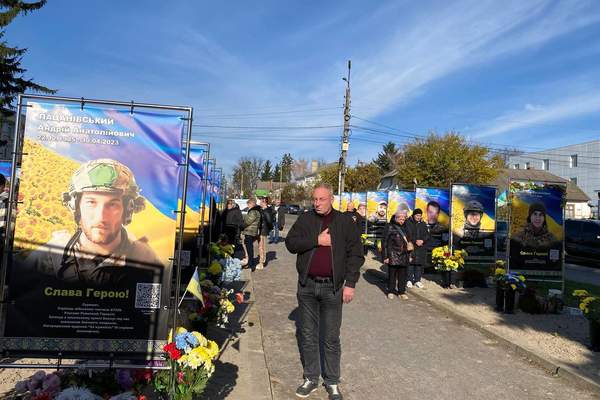 Photo 2025 11 01 19 37 11