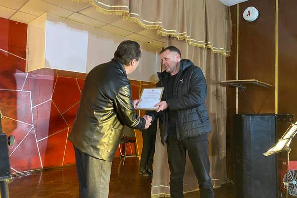 Photo 2025 12 05 18 37 18