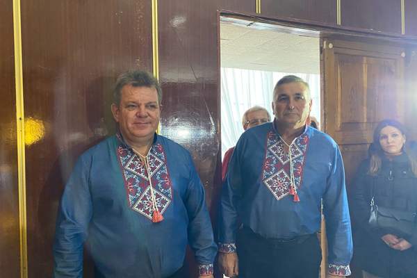 Photo 2025 12 05 18 38 21