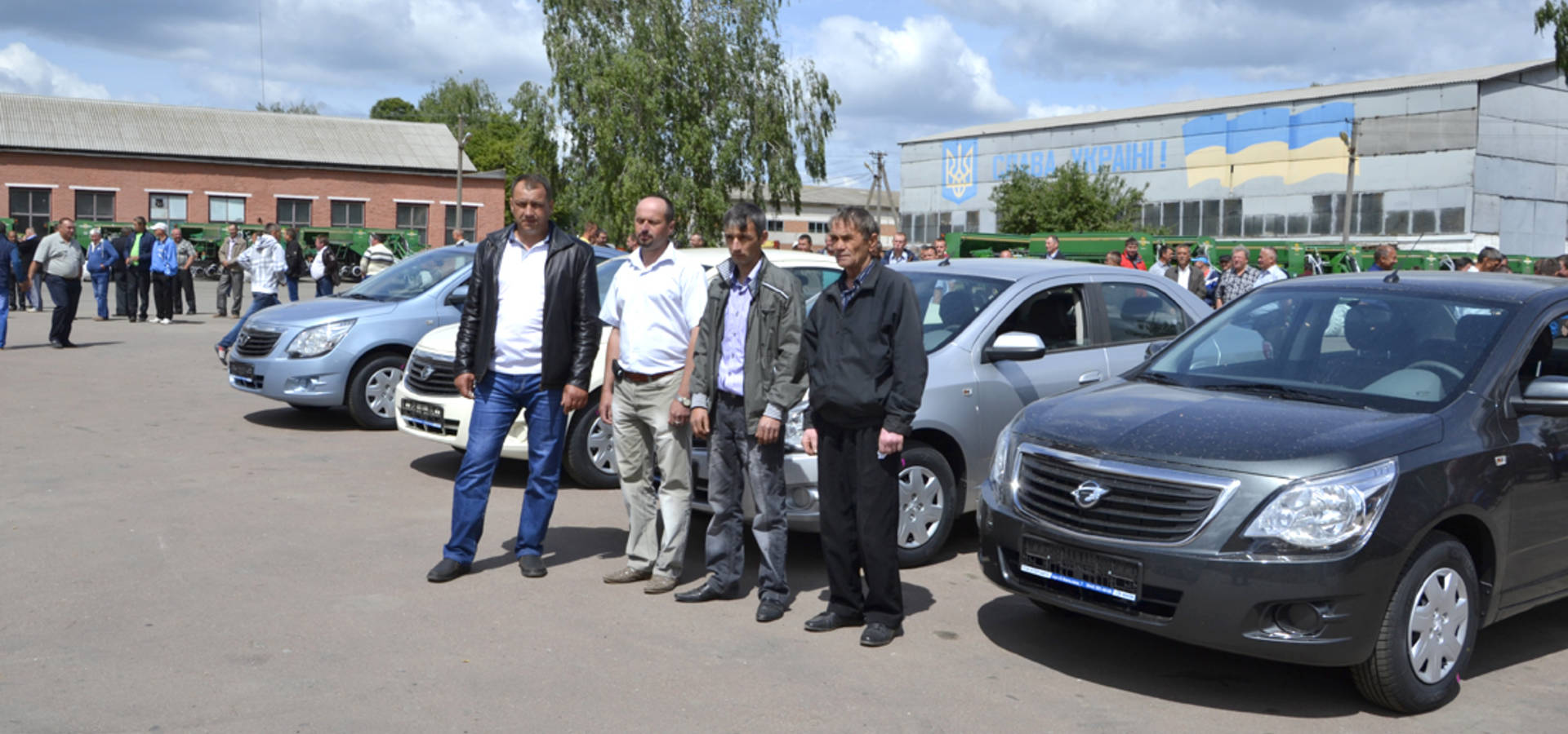 АТК: Щасливі володарі путівок та автомобілів 