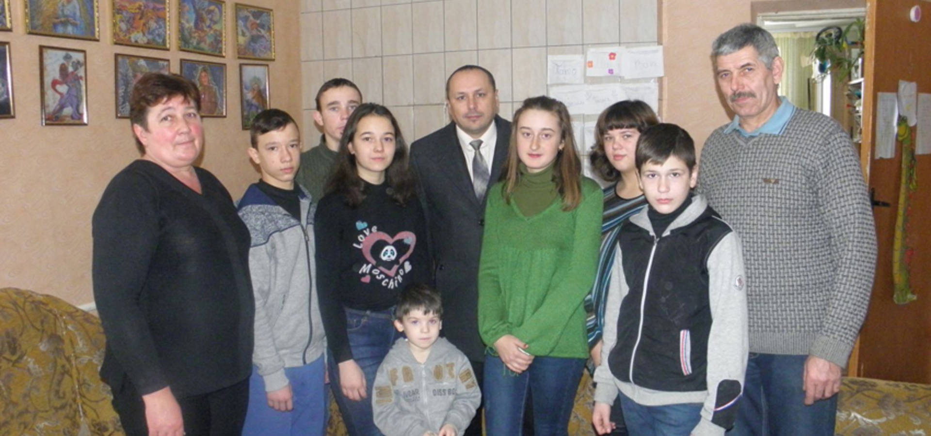 Святий Миколай завітав  у багатодітну родину