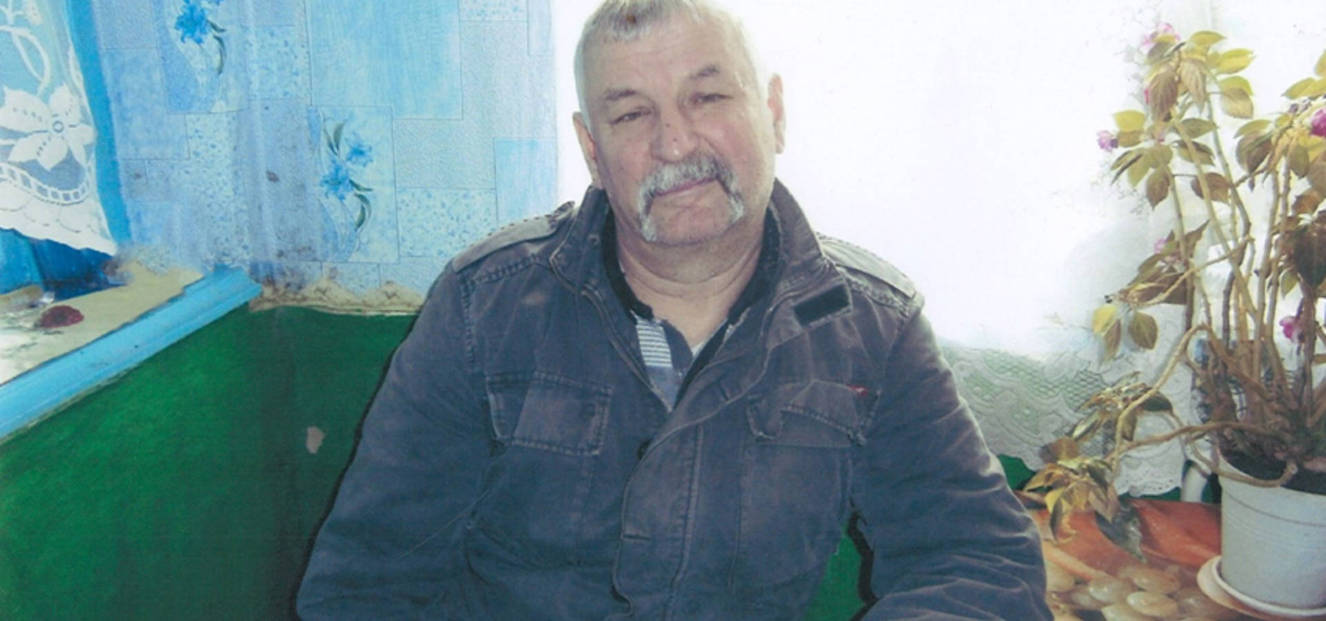 Живе в селі людина