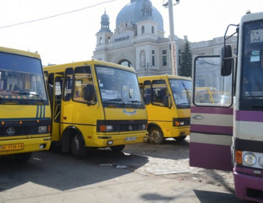 В Україні можуть відновити регулярні автобусні перевезення з 22 травня 
