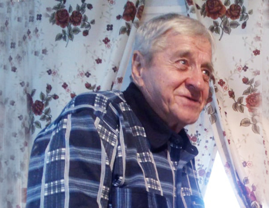 У чорному мішку без родичів та друзів поховали жителя Уладівки.  Був чи не був у нього коронавірус?