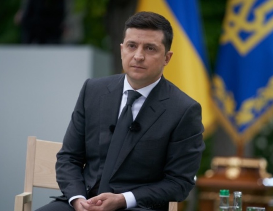 Президент пропонує звільнити від ЗНО випускників з Донбасу та Криму