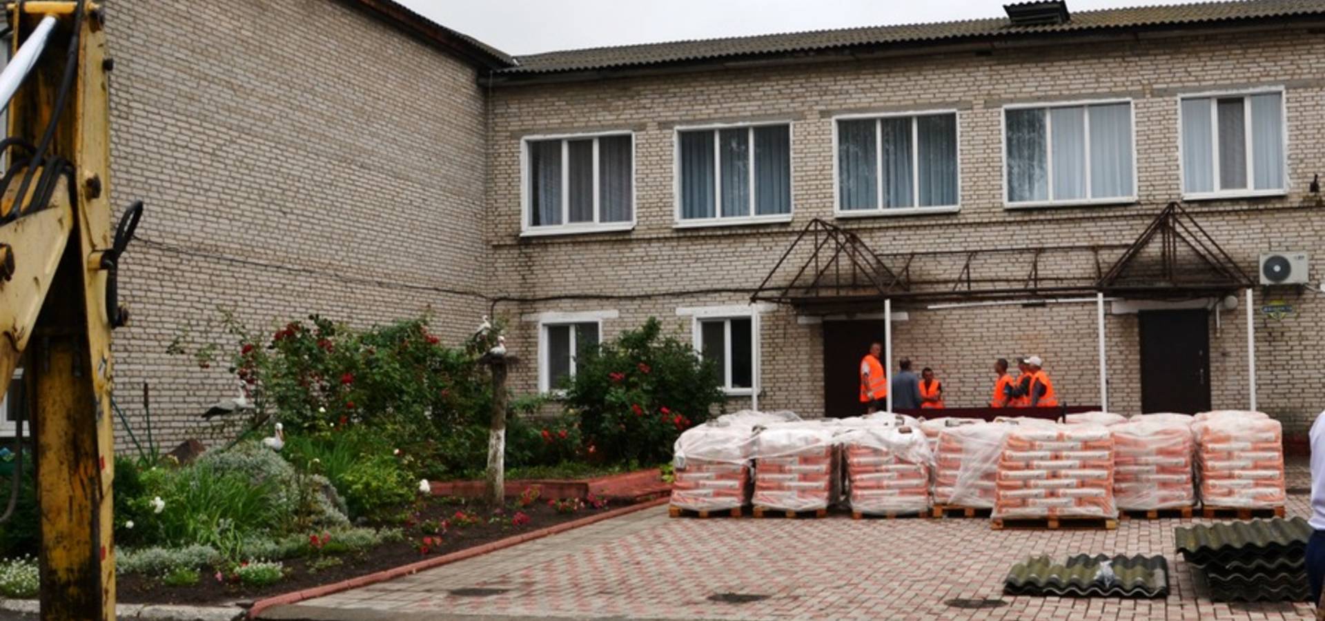 У Хмільнику стадіон не ремонтуватимуть, натомість перекриють садочок