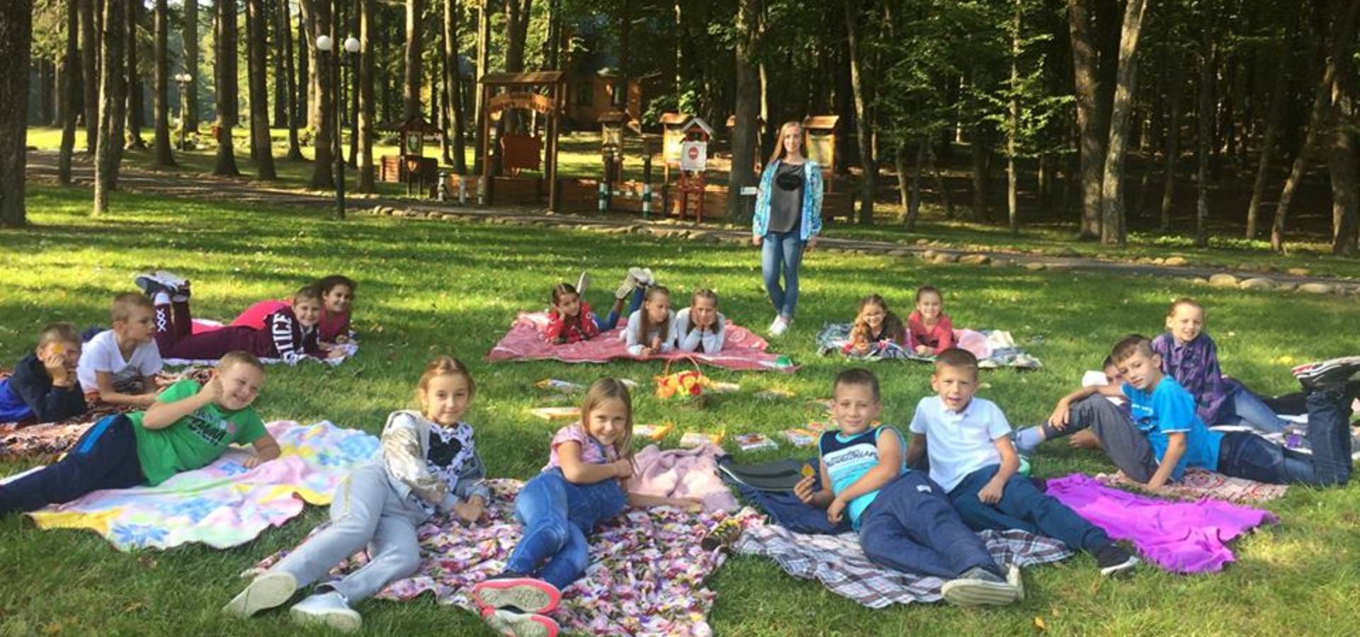 Уроки на свіжому повітрі та обов'язкове провітрювання класів