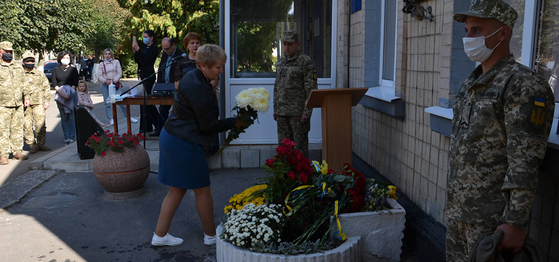 Меморіальну дошку Андрію Сторожуку відкрили в Хмільнику