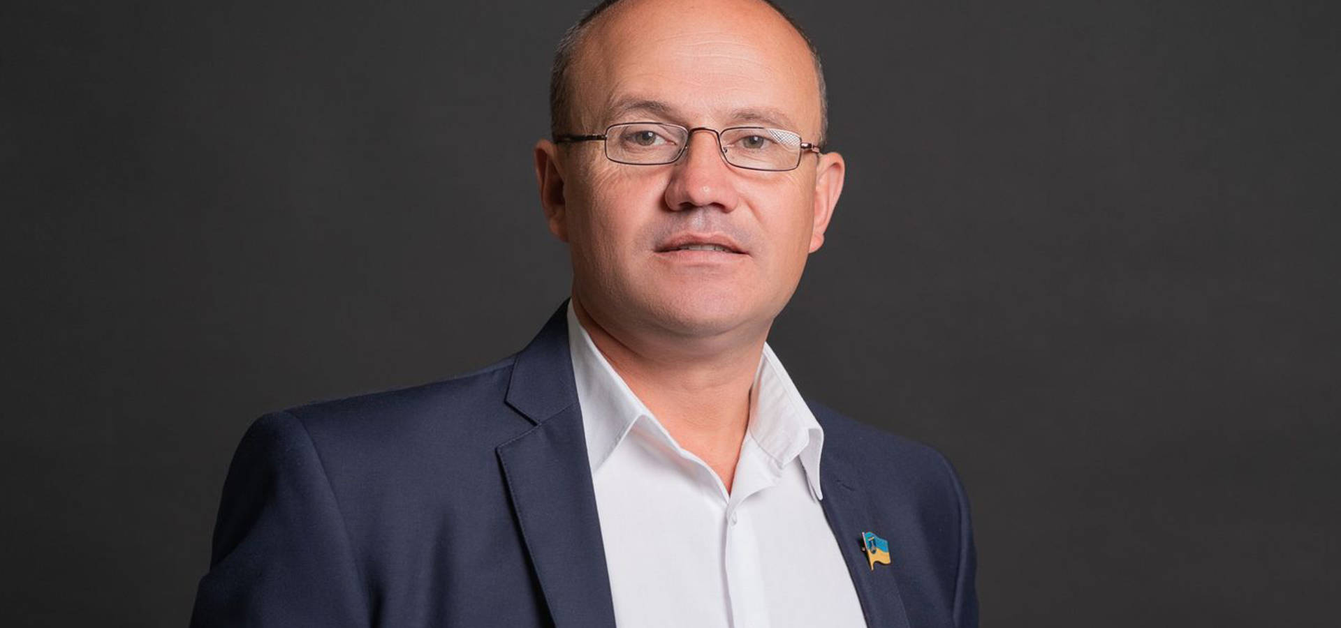 В цій людині поєднуються професійність підприємця, співчуття, мудрість, результативність, розуміння краси, тонке почуття гумору та вражаюча комунікабельність
