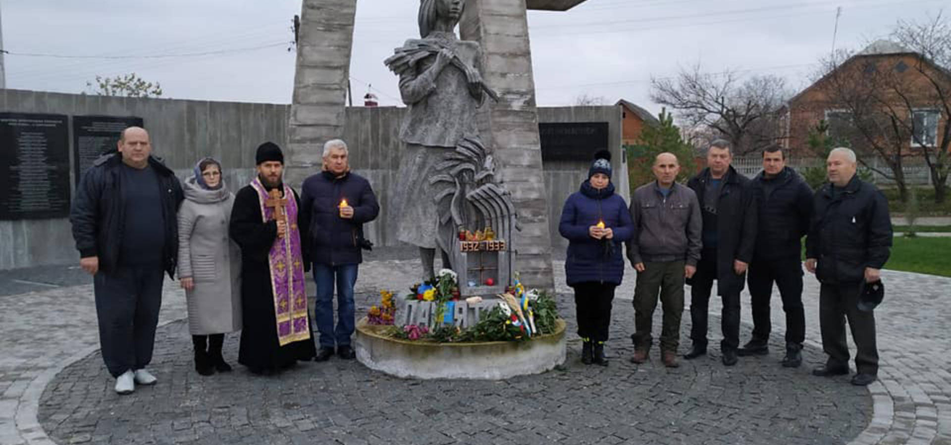 Хмільничани вшанували жертв Голодомору та політичних репресій