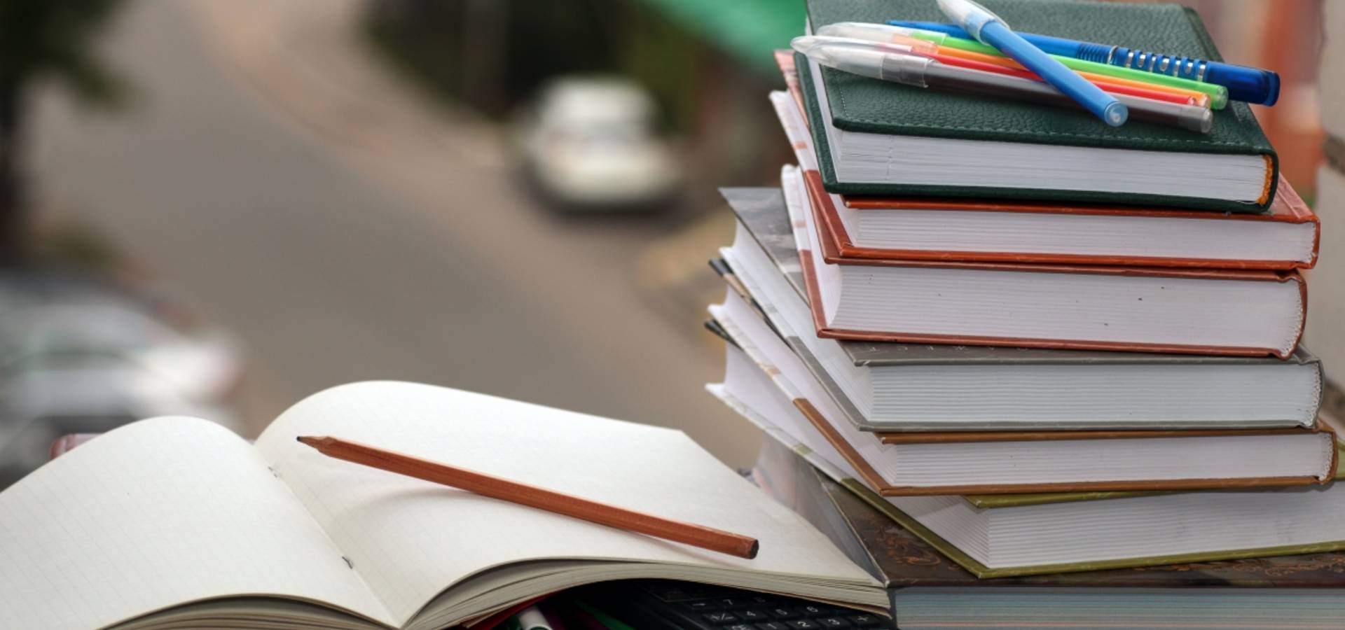 Хмільницькі письменники мають можливість безкоштовно видати твори
