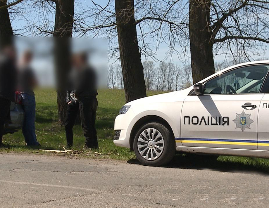 У Хмільницькому районі затримали торгівця зброєю