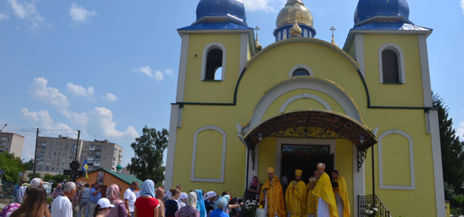 Престольне свято відзначили у церкві Святих апостолів Петра і Павла у Хмільнику