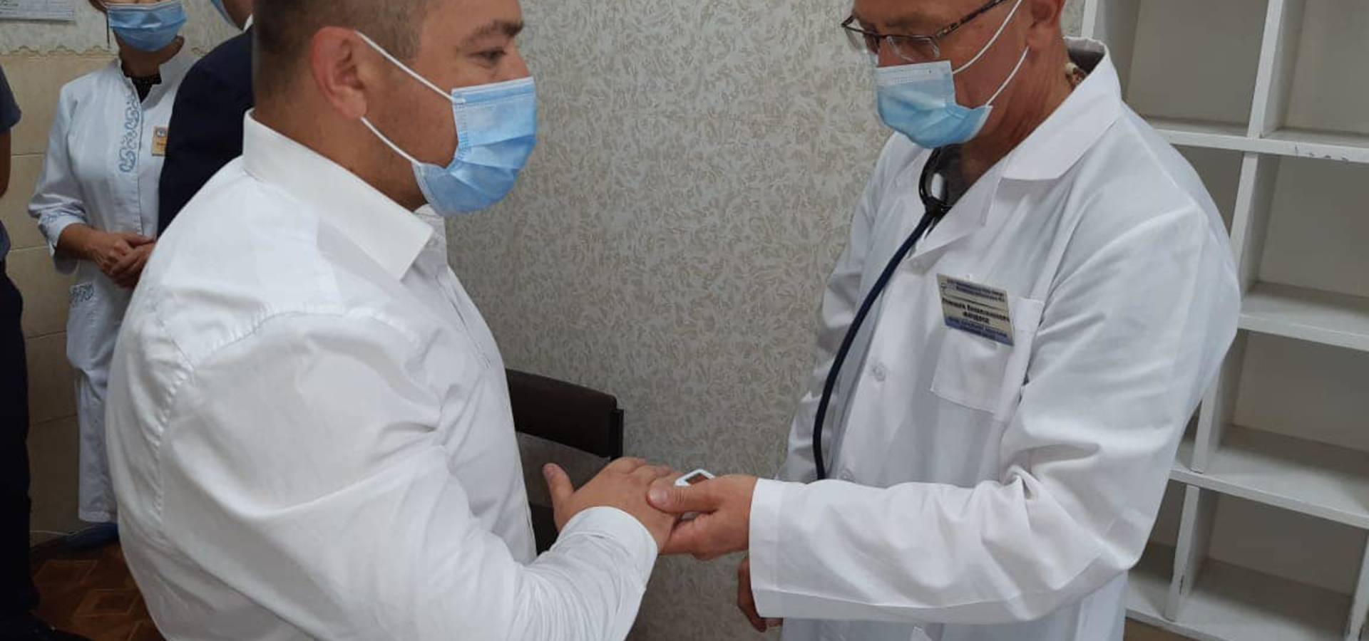 В Хмільнику вакцинувались посадовці