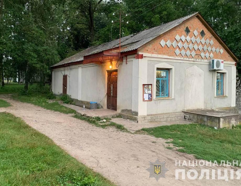 Злодія, який пограбував магазин у Малому Митнику затримали у Бару