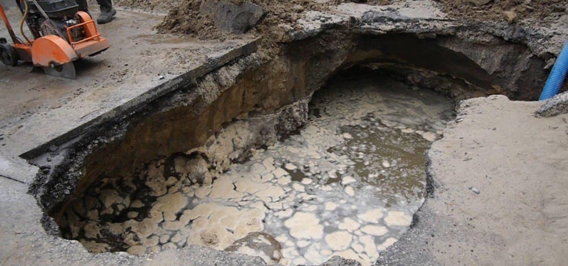 Частина Хмільника залишиться без водопостачання через прорив водогона