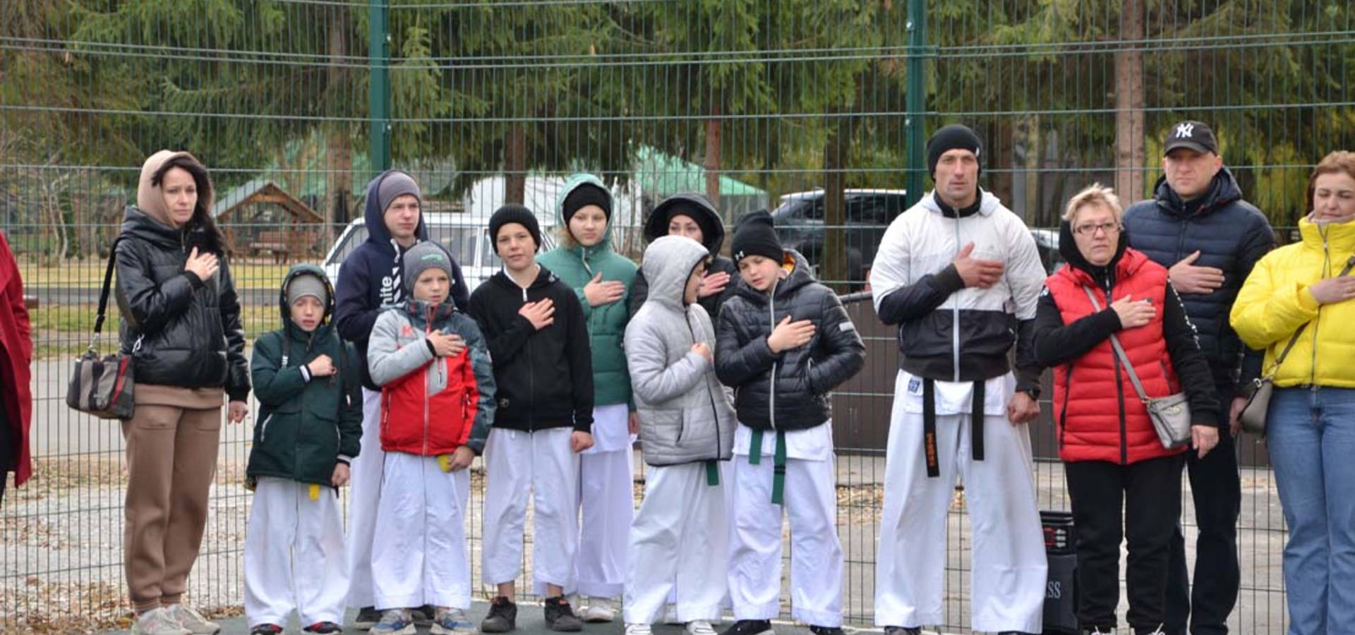 У Хмільнику урочисто відкрили спортивні майданчики