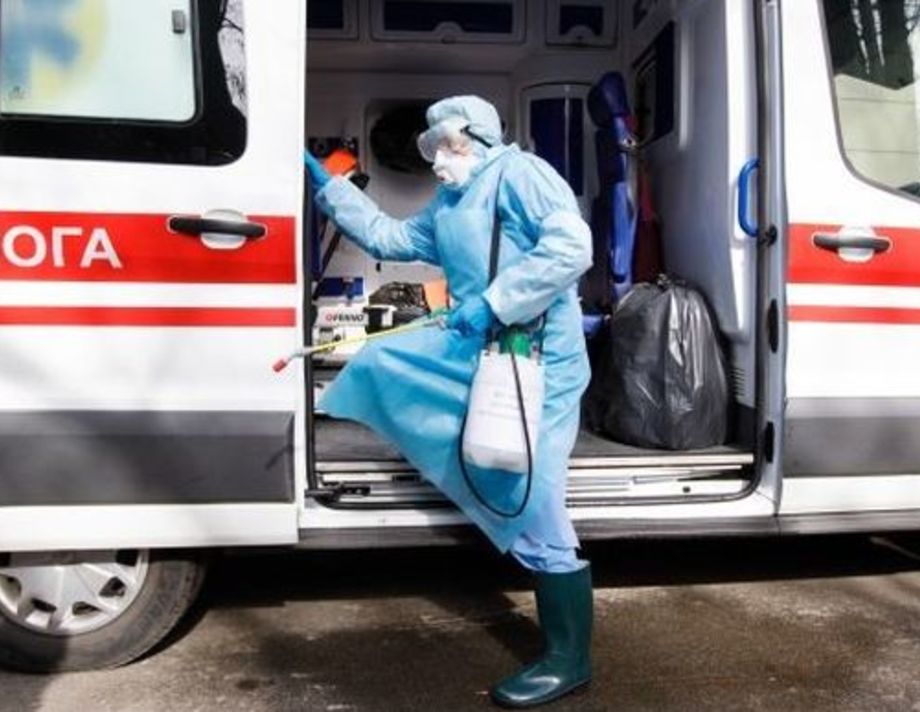 Україна ввійшла до трійки країн у світі за добовою смертністю від коронавірусу