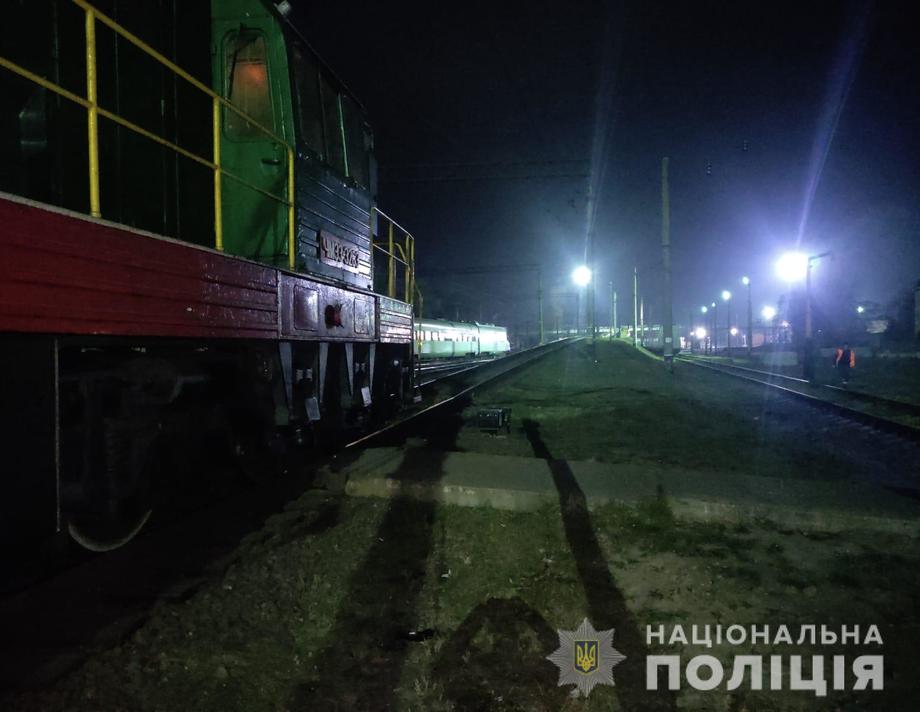 В Хмільницькому районі під колесами потяга загинув чоловік