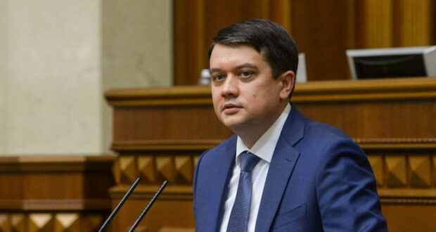 4e173ff razumkov690 620x330