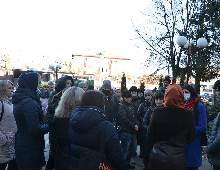 У Хмільнику батьки протестували проти "дистанційки"