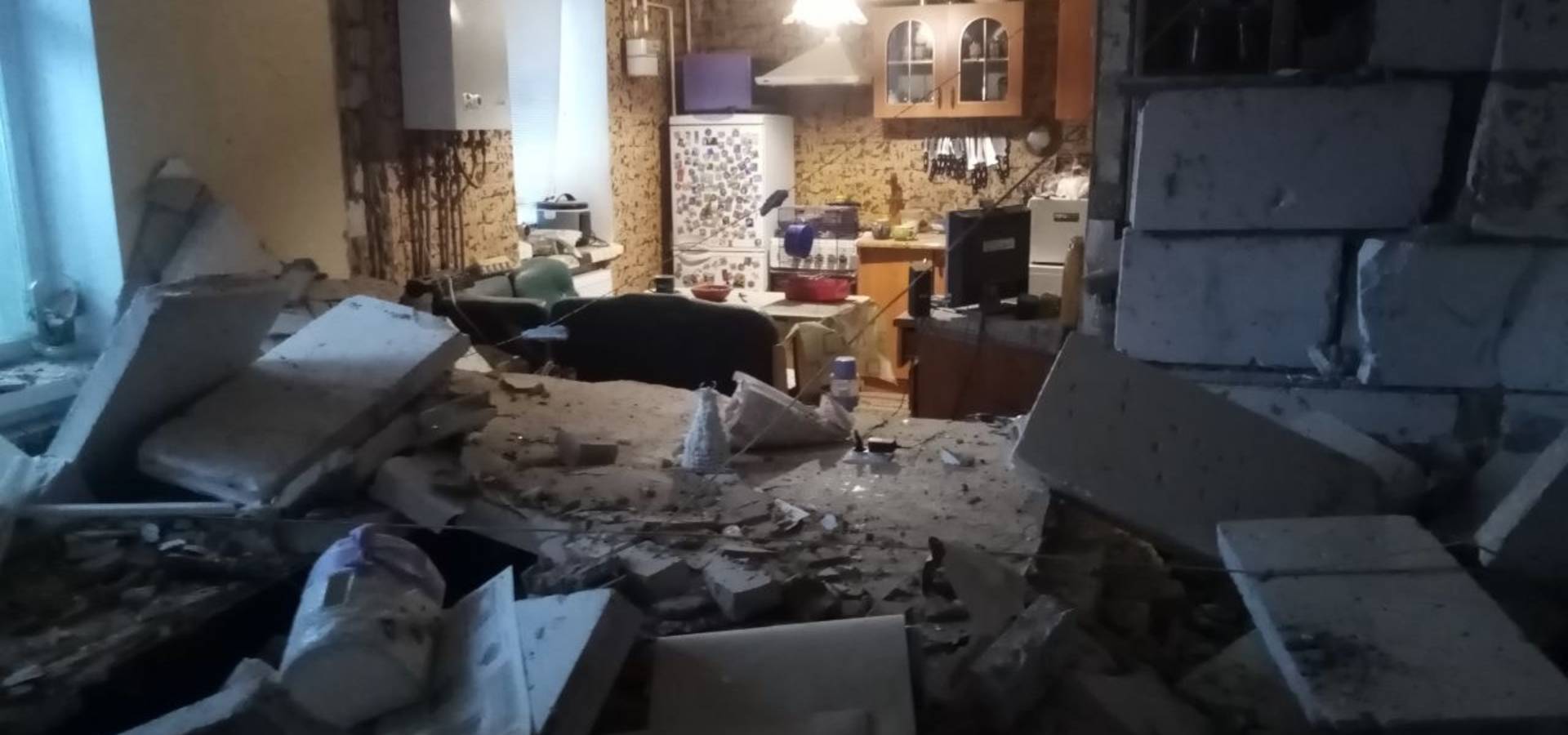 У дев'ятиповерхівці Хмільницького району стався вибух газу(фото)