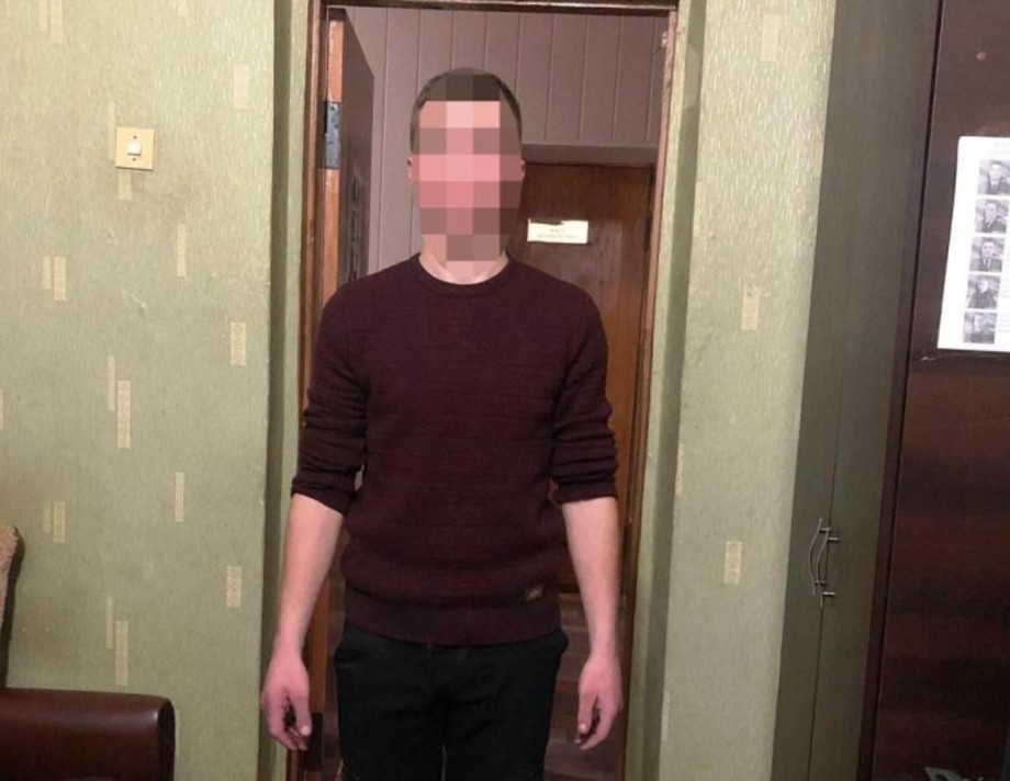 У Хмільнику 18-річний хлопець пограбував жінку