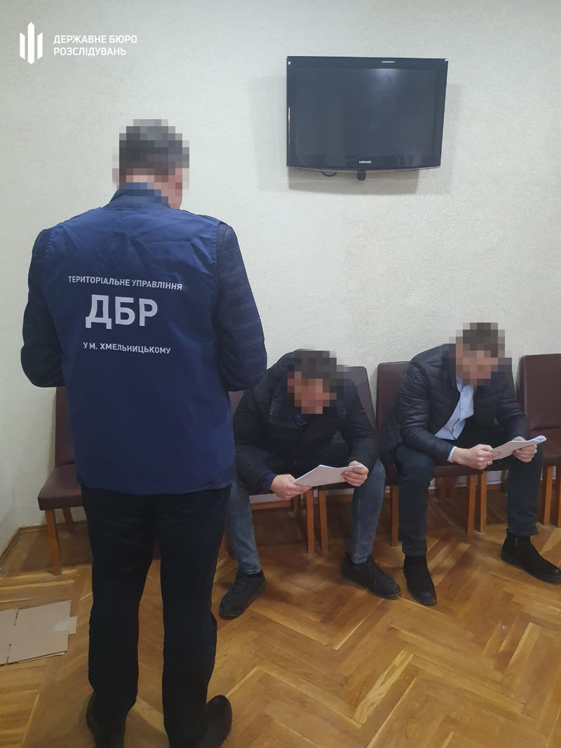 Content pracivniki teritorialnogo upravlinnya dbr hmelnickogo povidomili pro pidozru slidchomu gajsinskogo rajupravlinnya policii