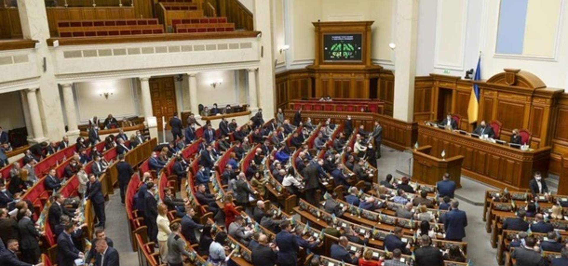 В Україні введений воєнний стан