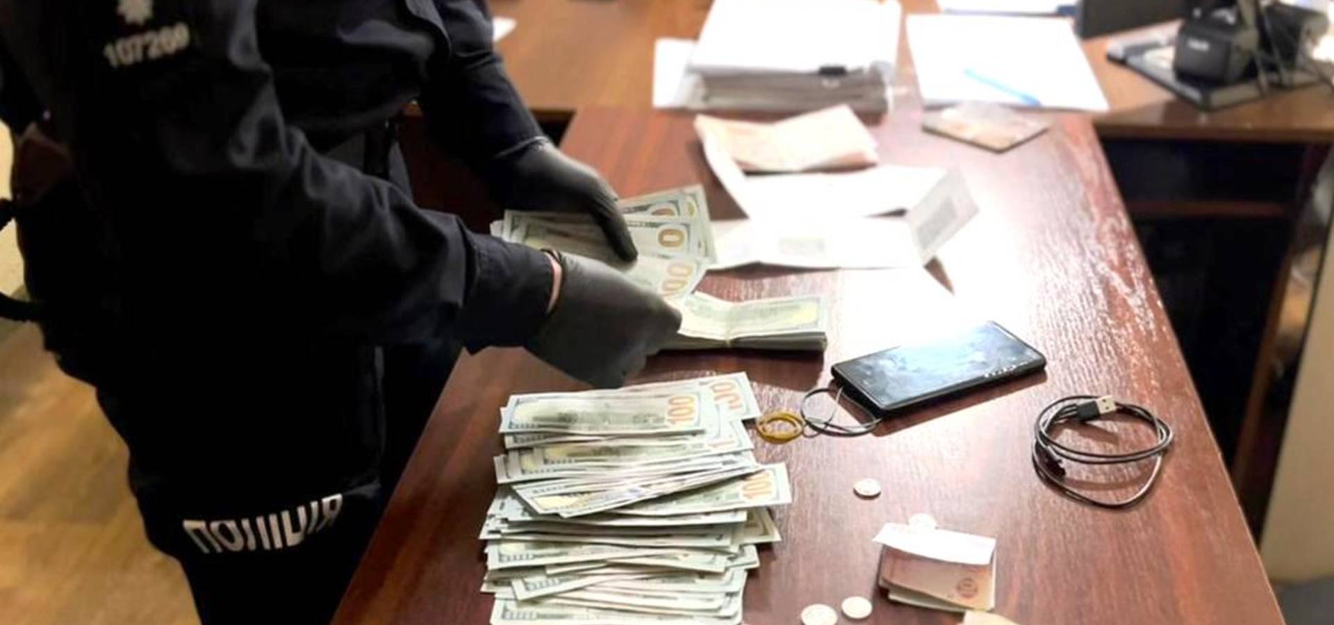 На Вінниччині затримали організатора незаконної переправи чоловіків призовного віку за кордон