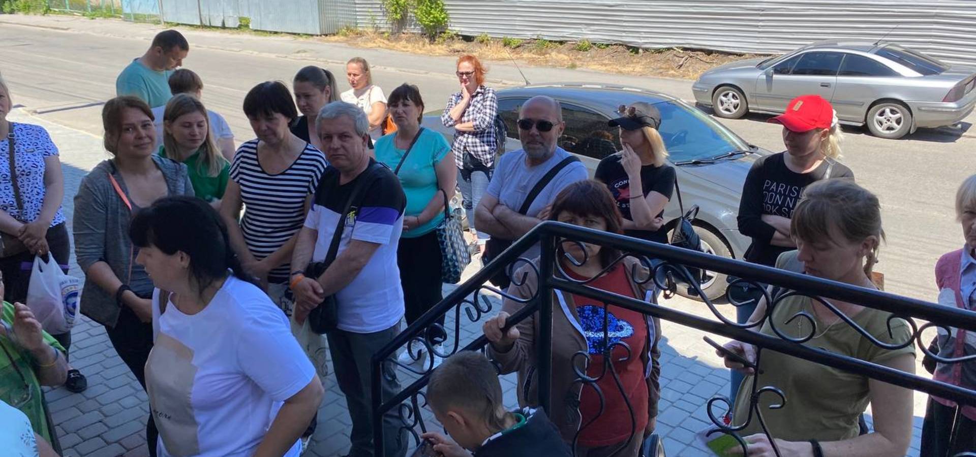 Сьогодні у Хмільнику ще понад 70 переселенців отримали допомогу від БФ "Омріяна країна"