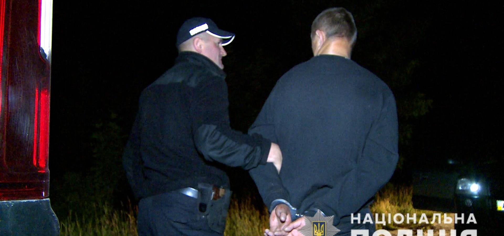 Банді рекетирів, що побили підприємця в селі Хмільницького району повідомлено про підозру