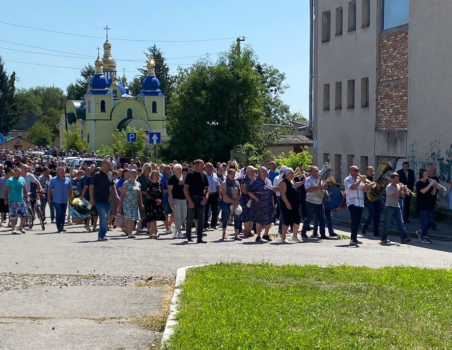 У Хмільнику попрощалися із загиблим Героєм Сергієм Шурком