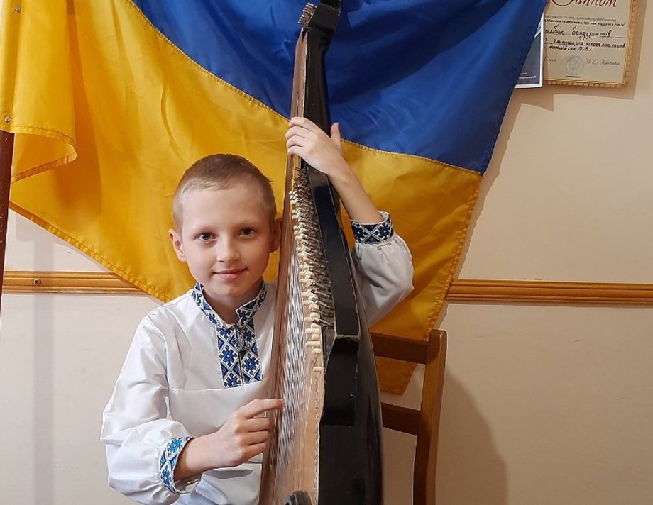 Юний бандурист з Хмільника - переможець конкурсу "Ми незламні"