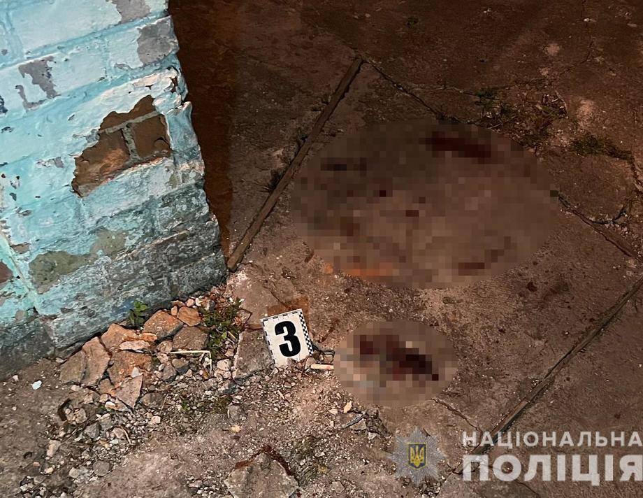 У Хмільнику чоловік з ножем напав на родича