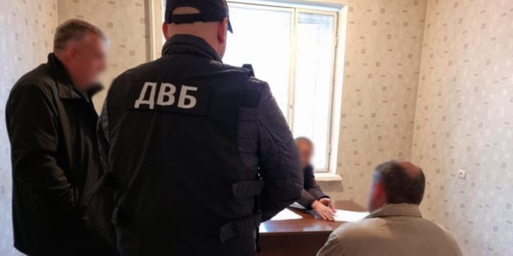 Na vinnichchini zatrimali cholovika za zamakh na zhittya policeyskogo