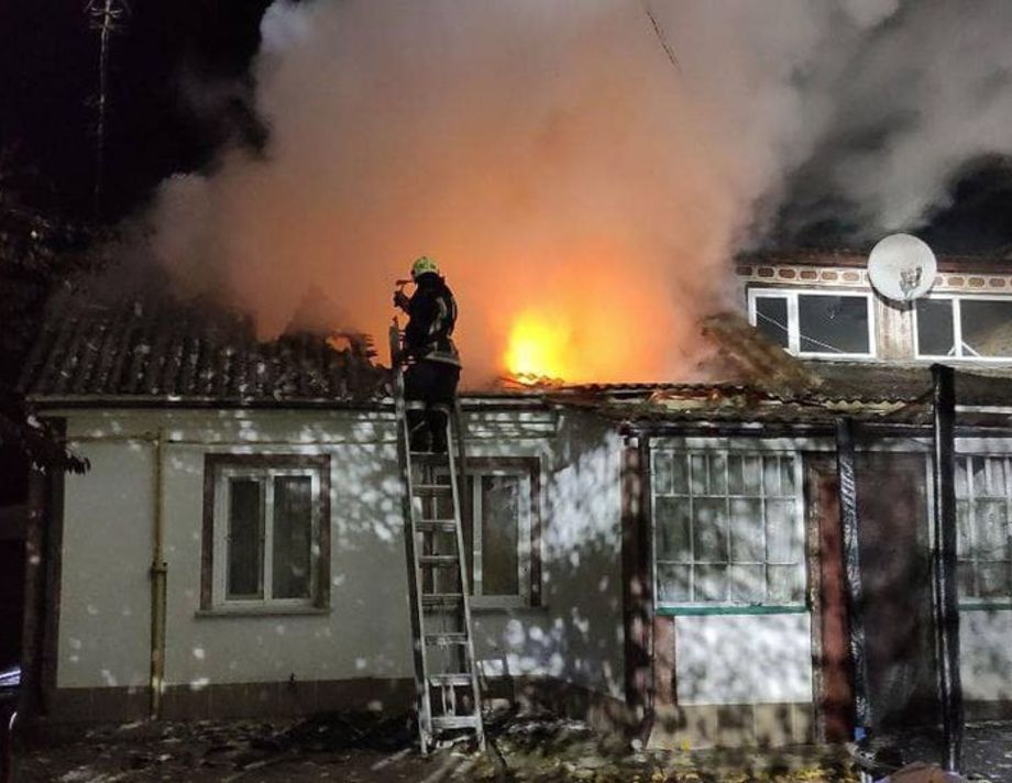 Цієї ночі у Хмільницькому районі спалахнула пожежа