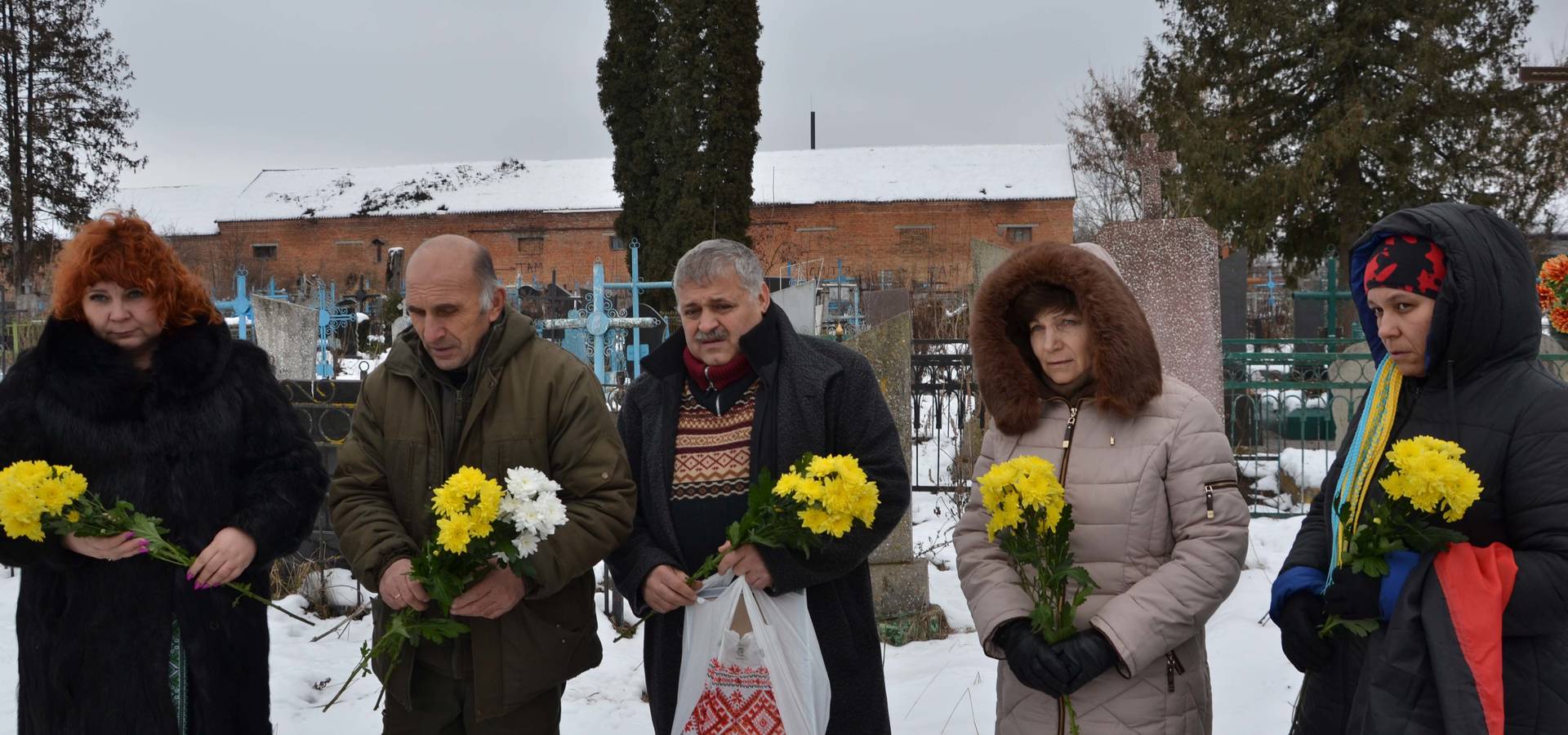 Хмільницькі волонтери вшанували памʼять Героя України Владислава Українця та волонтера Станіслава Найчука