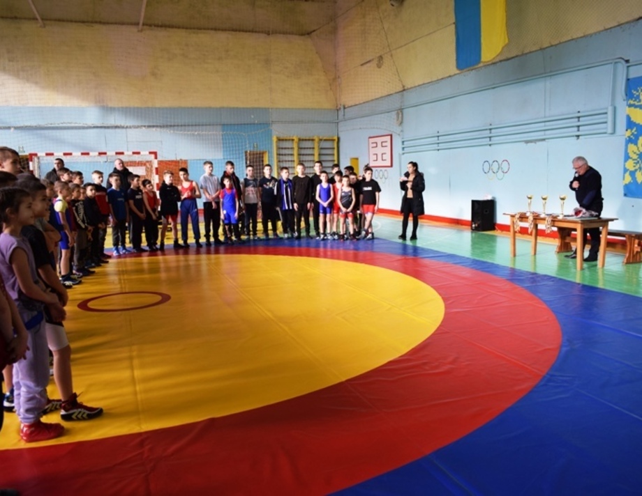У Хмільнику відбулися змагання з вільної боротьби