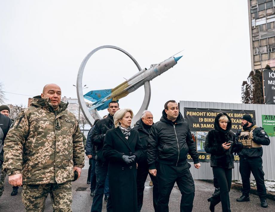 До Вінниці завітала міністр оборони Латвійської Республіки Інара Мурнієце