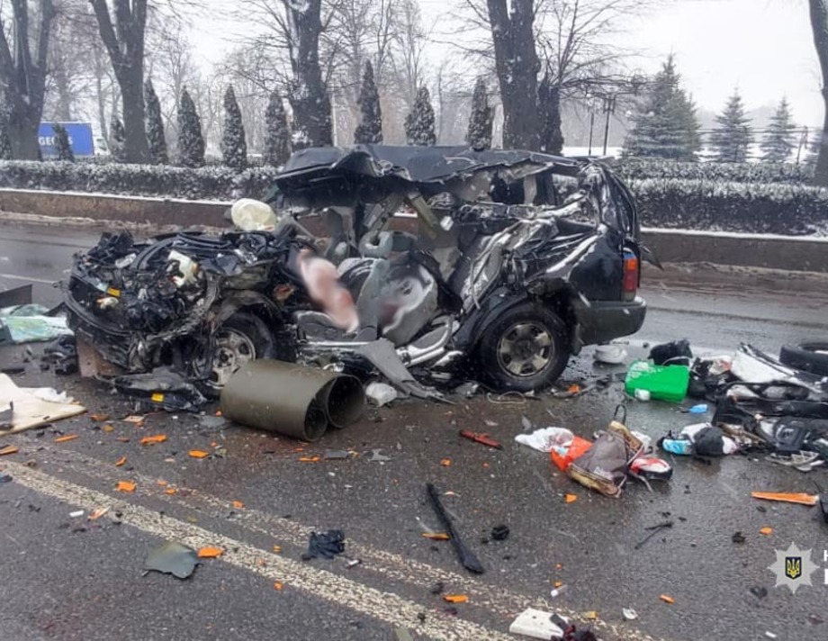 Жахлива аварія на Вінниччині. Двоє людей загинули