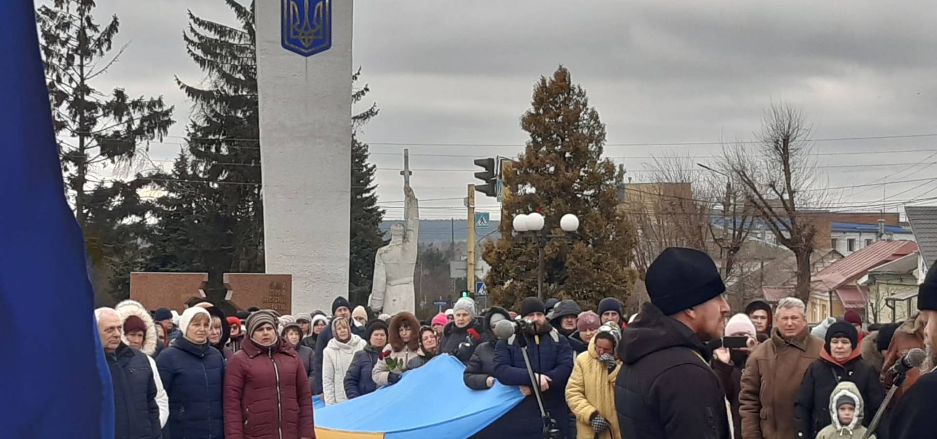 У Хмільнику вшанували памʼять Героїв Небесної Сотні