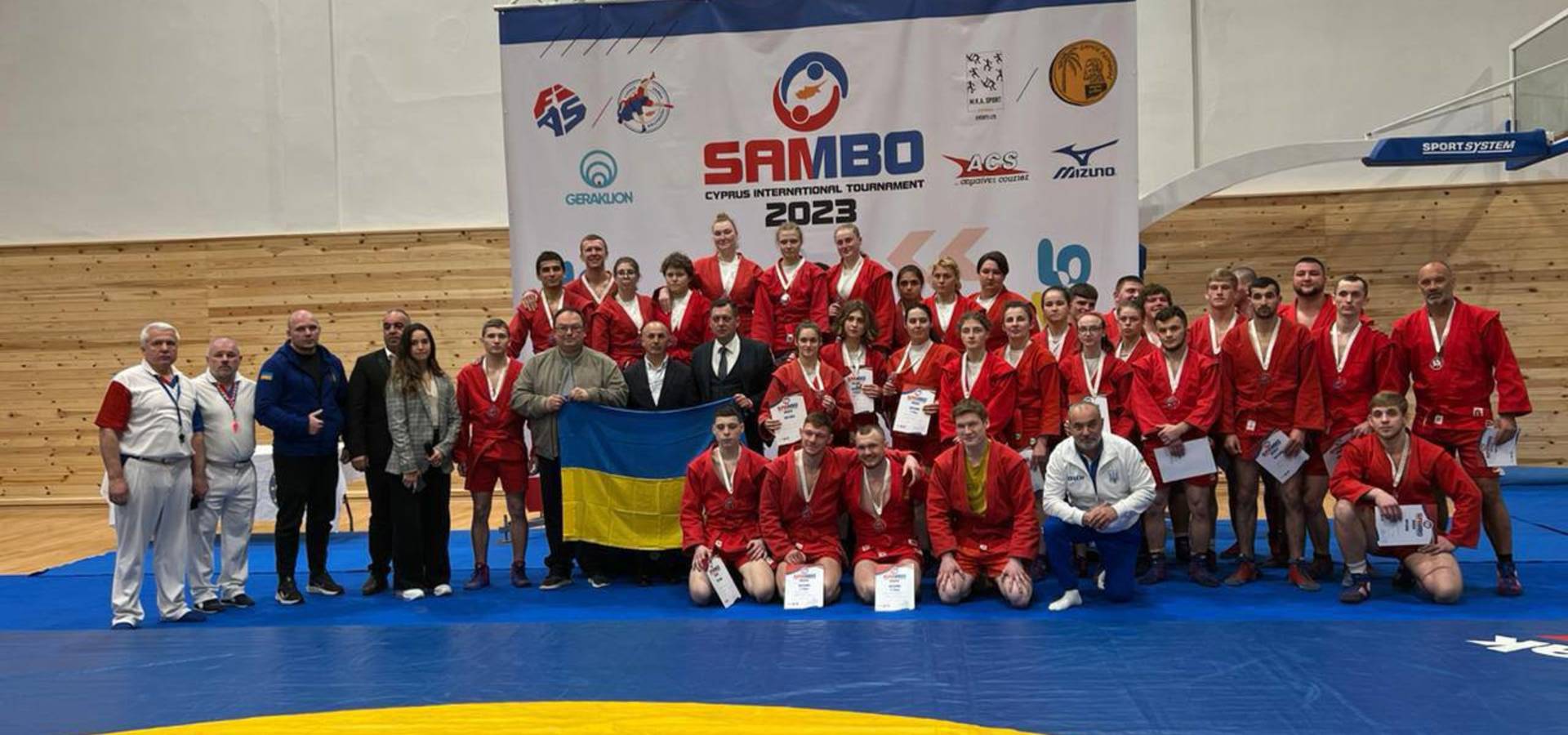 Двоє спортсменів з Вінниччини стали чемпіонами Кубку світу з самбо