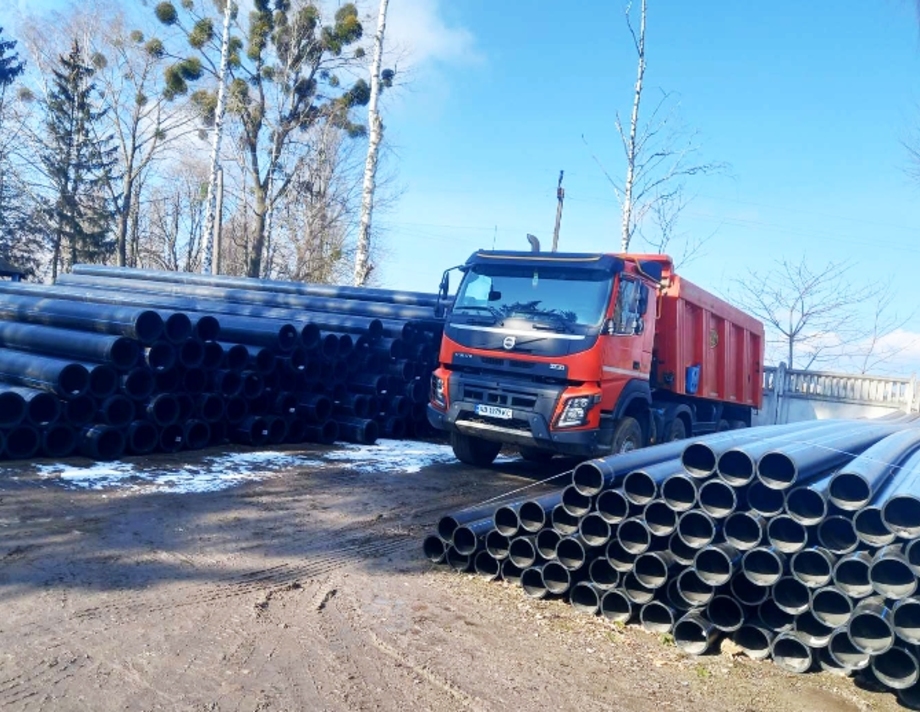 2 кілометри поліетиленових труб, 4 бензинові генератори, 20 тонн водоочисних коагулянтів отримав Хмільникводоканал