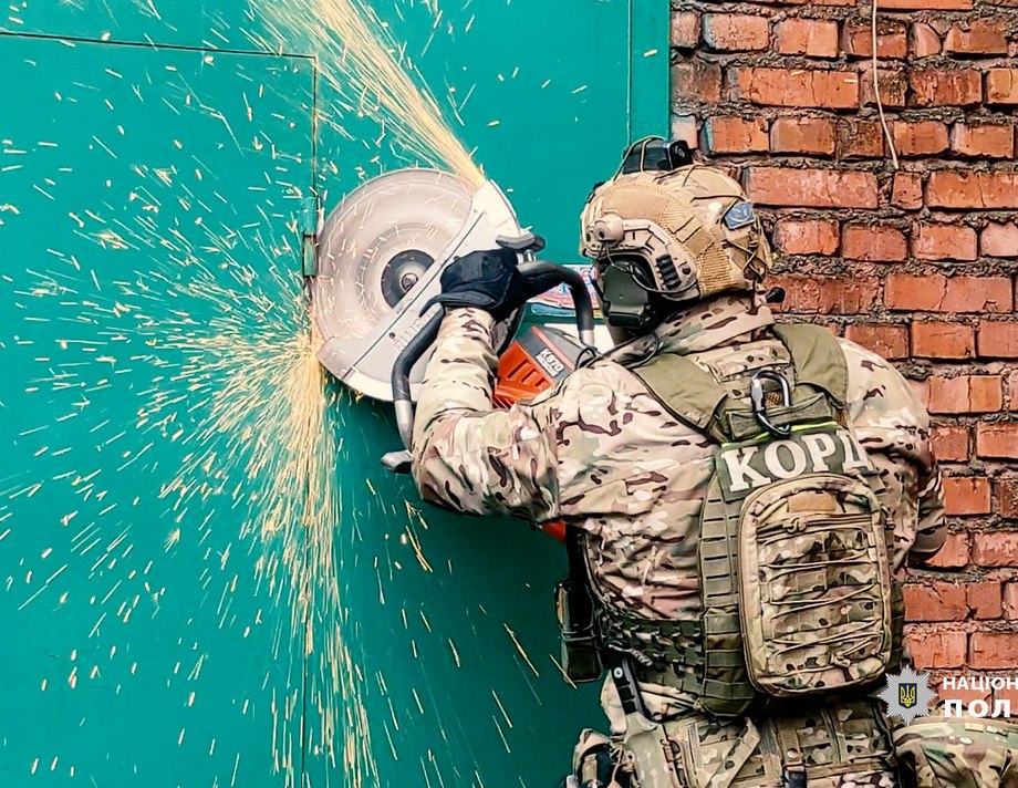  У Вінниці виявили підпільний цех з виготовлення небезпечного алкоголю