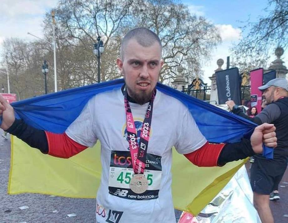 Хмільничанин Роман Кашпур пробіг, один з найвідоміших у світі, Лондонський марафон