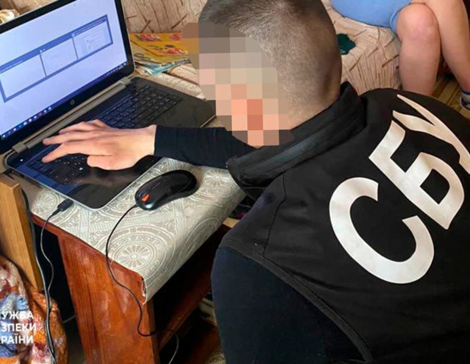 У Хмільнику затримали домогосподарку, яка у соцмережах возвеличувала російську армію, а українців називала "нацгадами"