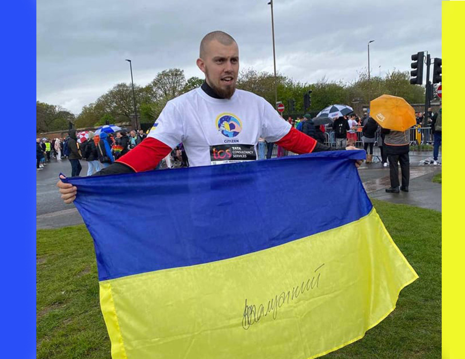 Хмільничанин Роман Кашпур оголосив розіграш на український прапор з підписом генерала Валерія Залужного!