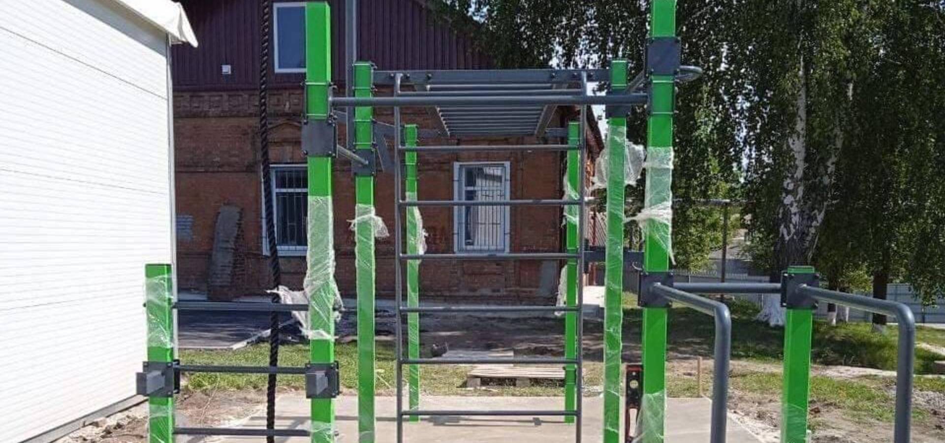 Благодійний фонд Миколи Філонова і ГО "Ми-Вінничани" придбали для наших спецназівців спортмайданчик