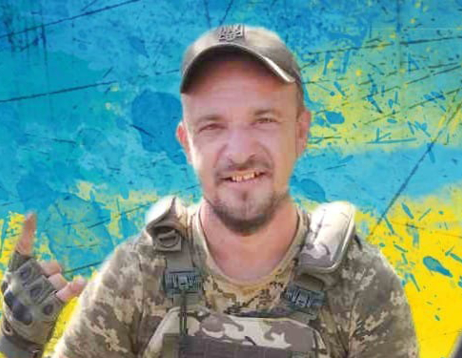 Завтра, 10 червня "на щиті" до рідного додому в селі Рибчинці Уланівської громади повертається захисник України Володимир Синчук 